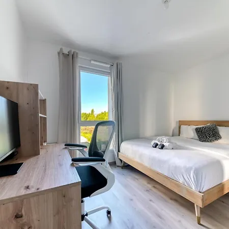 Apartment Guestready - Bright W/ Parking & Terrace
