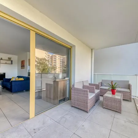 Guestready - Bright W/ Parking & Terrace